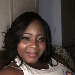 Meet your Posher, Kendra